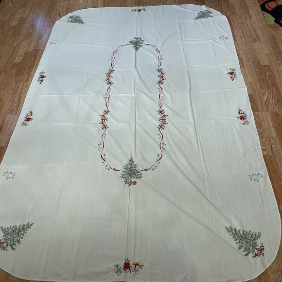 Vintage Tablecloth Linen Jabara Christmas Tree Holiday Embroidered & 8 napkins - Picture 9 of 11